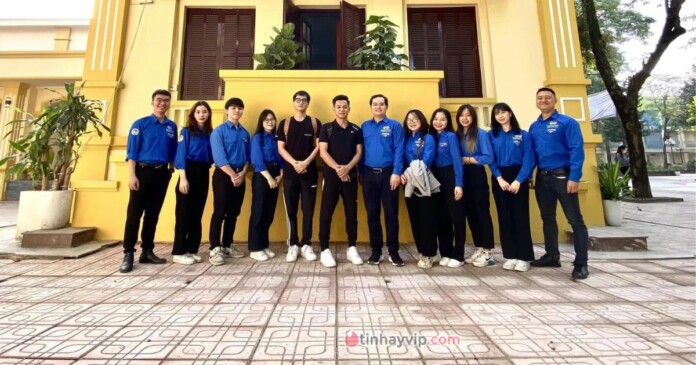 do-mixi-tham-du-le-khanh-thanh-ban-giao-truong-diem-son-la-1 Độ Mixi dự lễ khánh thành, bàn giao trường điểm ở Sơn La