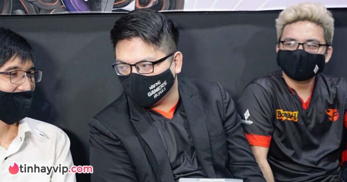hlv-rainer-chinh-thuc-roi-doi-team-flash HLV Rainer chính thức rời Team Flash sau mùa giải thất bại