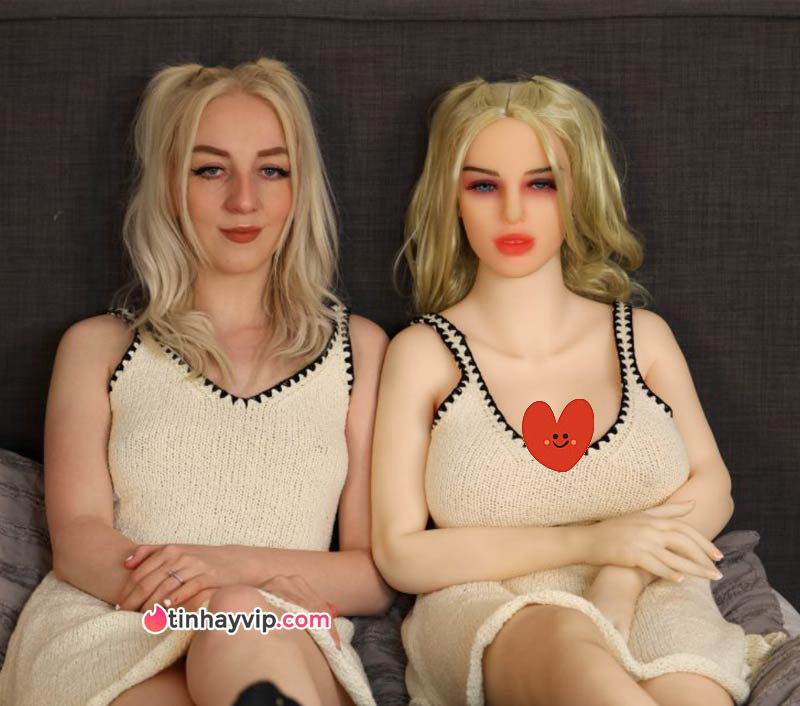 Hot girl 18+ tiết lộ sở thích giường chiếu kỳ lạ 2 người và 1 búp bê Hot girl 18+ và sở thíc tình dục kỳ lạ 1