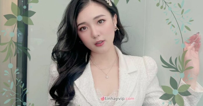 mc-phuong-thao-voi-dong-cap-sieu-dang-yeu-1 MC Phương Thảo với dòng Cap Facebook đáng yêu, khiến fan phải bật cười
