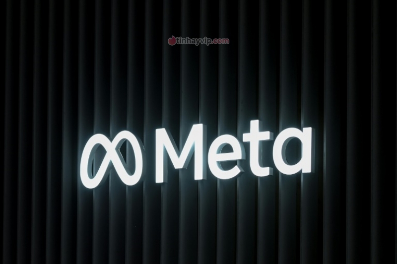 CEO Meta xin lỗi những nhân việc bị thôi việc