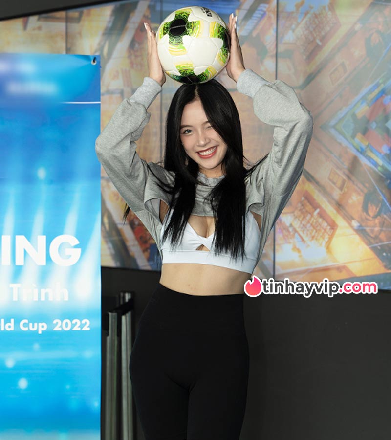 Do Thi Minh Tien - Hot Girl with World Cup 2022