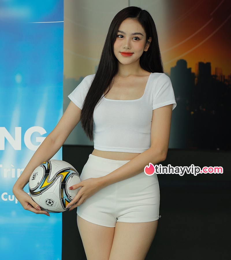 Phung Thi Dieu Thuy - Hot Girl with World Cup 2022