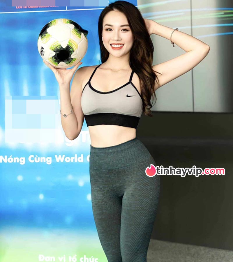 Nguyen Ngoc Mai - Hot Girl with the 2022 World Cup