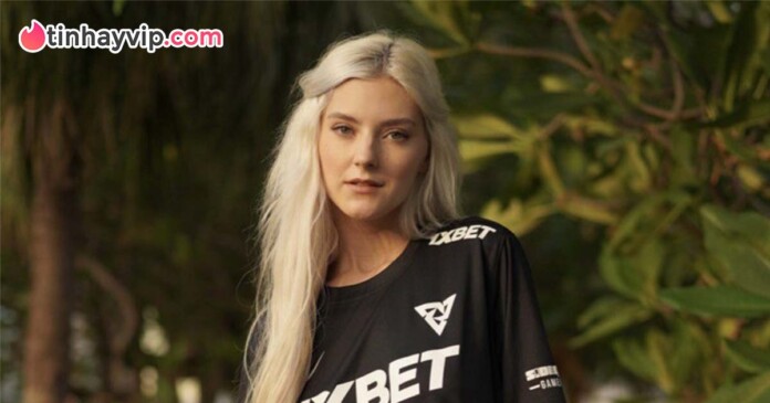 cac-giai-dau-esports-tang-do-hot-nho-eva-elfie-phim-nguoi-lon Các giải đấu Esports tăng độ hot nhờ ngôi sao phim người lớn Eva Elfie