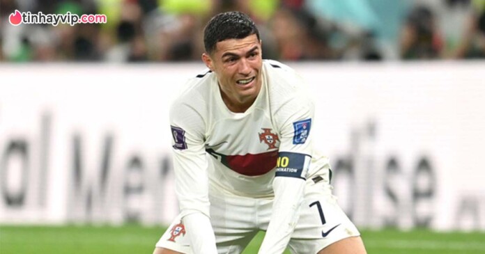 chi-ruot-ronaldo-chi-trich-hlv-santos-khong-co-mat Chị gái Ronaldo: