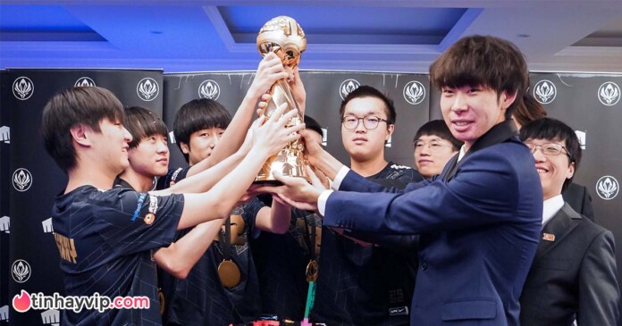 doi-hinh-rng-oanh-liet-cua-lpl-chi-con-la-qua-khu-2022 Đội hình RNG oanh liệt của LPL chỉ còn là quá khứ