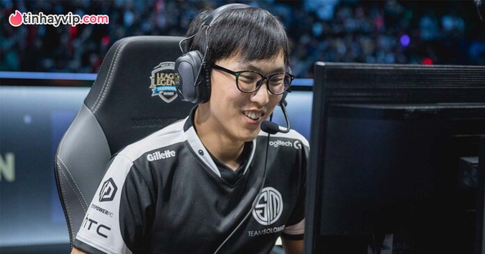 doublelift-sua-tieng-cho-vi-ban-gai-xinh-dep-2022 Doublelift “sủa tiếng chó” khi bạn gái hoạt động trả phí