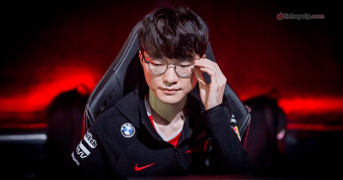 Faker was reminded by the LPL audience when Korean Riot revoked his account outside the region