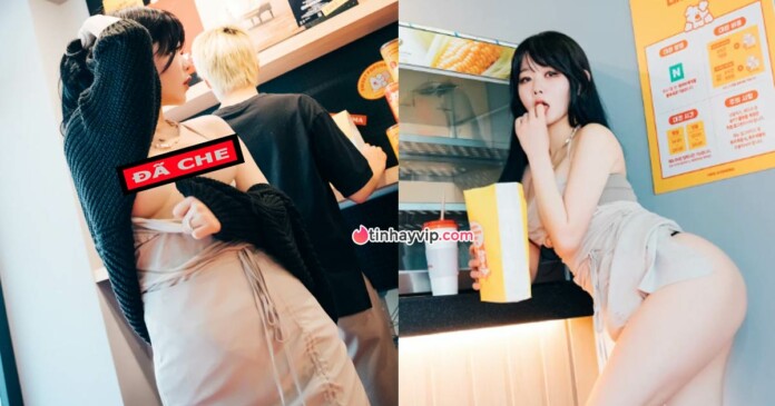 hot-girl-18-zia-ven-ao-show-veu-tai-rap-phim-0 Hot girl 18+ Zia vén áo show vếu tại rạp phim