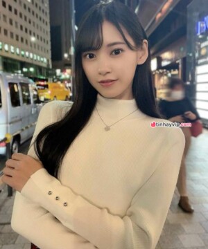 Umi Yatsugake tập gym nhưng trang phục khiến fan chấm hỏi