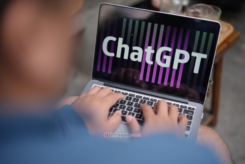 ChatGPT thoát khỏi giới hạn đối thoại trên máy tính