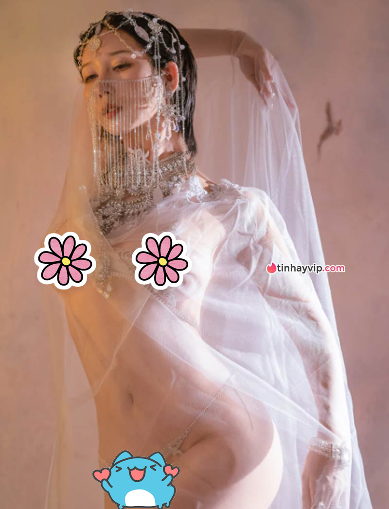 Hot girl 18+ chụp ảnh với vải xuyên thấu 3