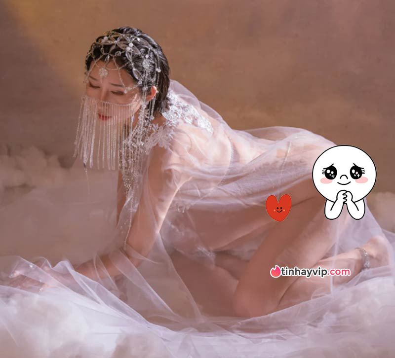 Hot girl 18+ chụp ảnh với vải xuyên thấu 4