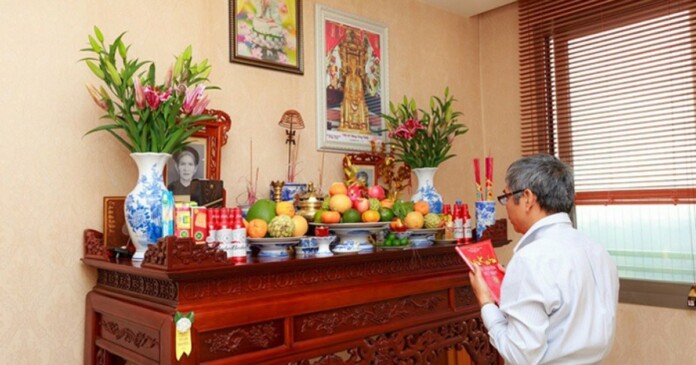 van-khan-gia-tien-00 Văn khấn gia tiên ngày thường, ngày rằm, mùng 1 năm 2023