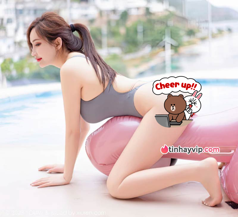 Zhou Yan Xi bikini 2