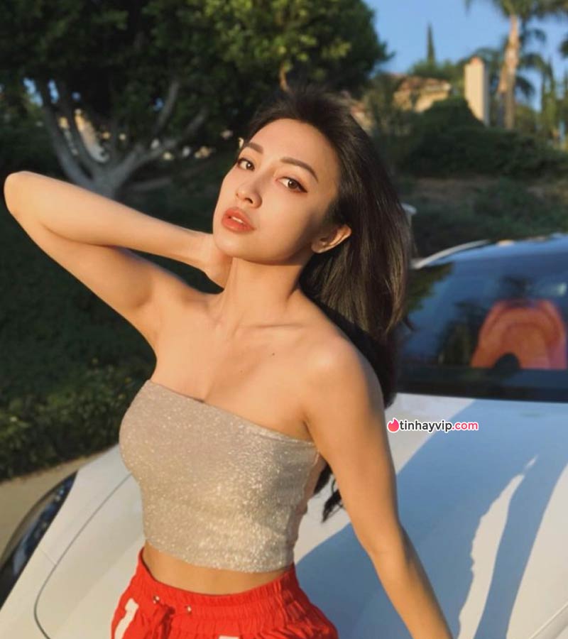 Hot girl siêu xe Jessie Lương 7