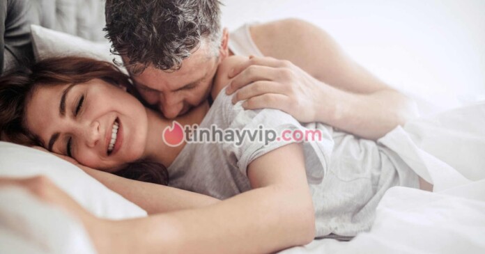tu-the-up-thia tư thế úp thìa.