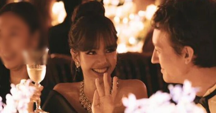 lisa-00 Lisa BlackPink lộ bằng chứng đi nghỉ dưỡng với tỷ phú Châu Âu?