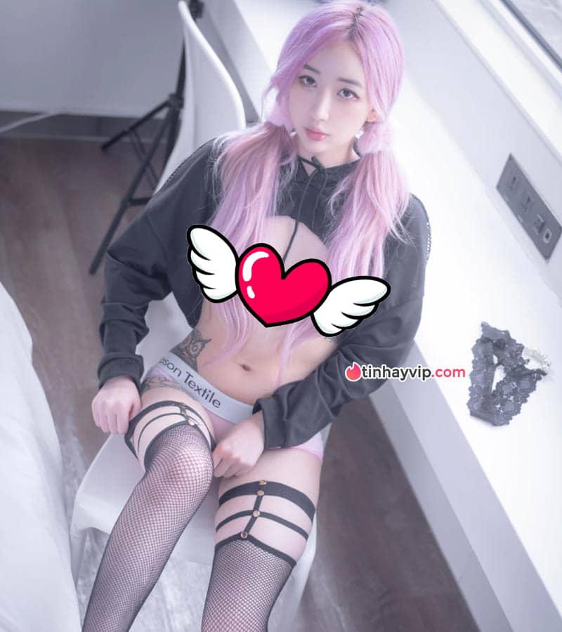 Nàng hot girl 18+ Jia đổi màu tóc xinh hết nấc show hàng cũng chẳng vừa Hot girl 18+ Jia đột phá phong cách 2