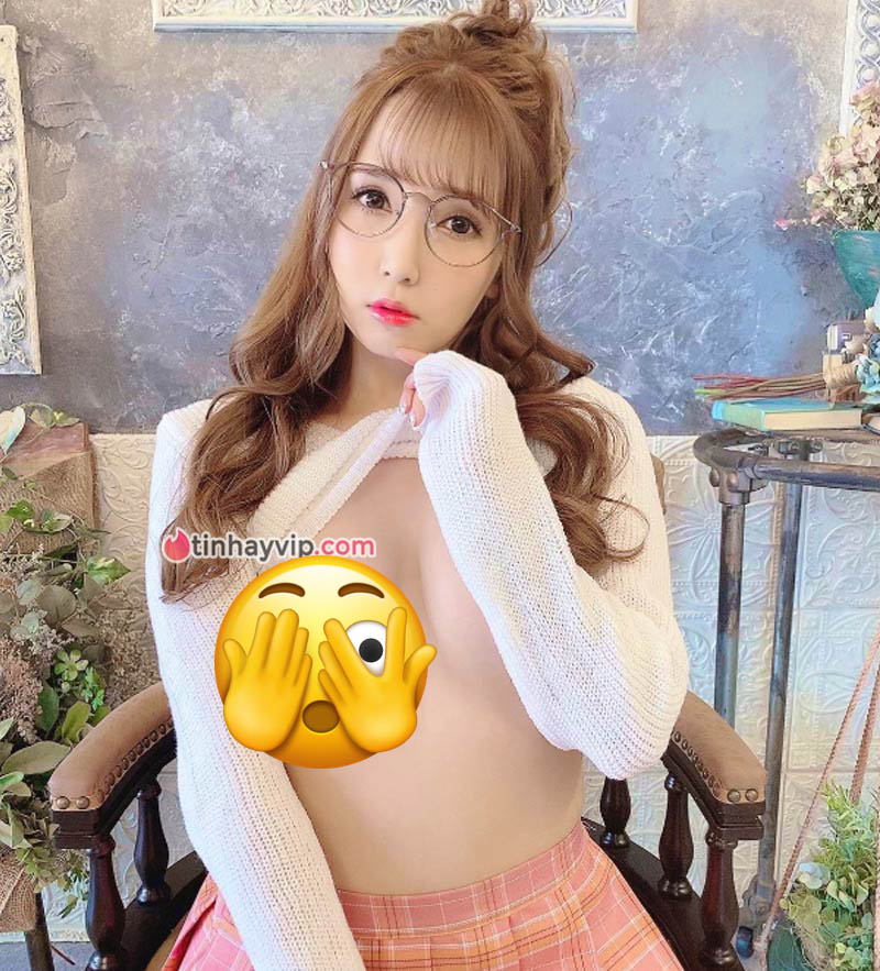 Con đường sự nghiệp của Tomoda Ayaka 6