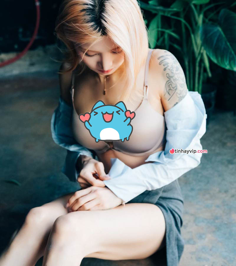 Hot girl 18+ Taeri show hàng 2