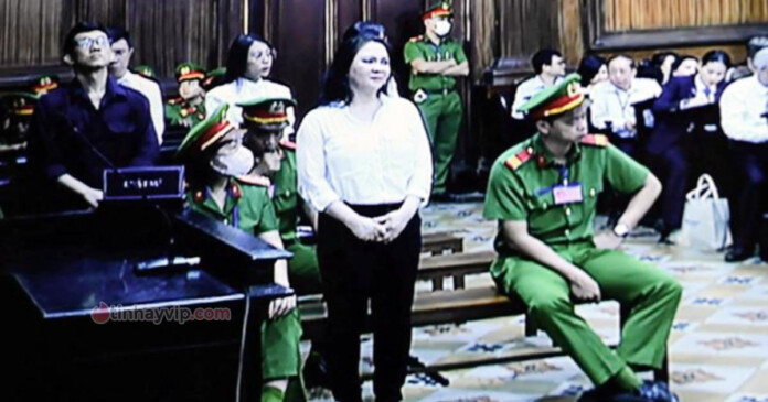 tuong-thuat-phien-toa-xet-xu-nguyen-phuong-hang-21-9-11 Tường thuật phiên tòa xét xử Nguyễn Phương Hằng ngày 21/9