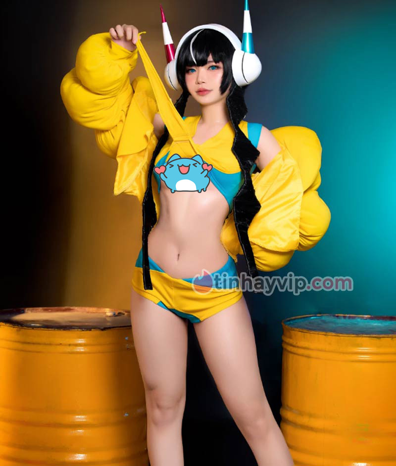 Zinie cosplay Elesa 5