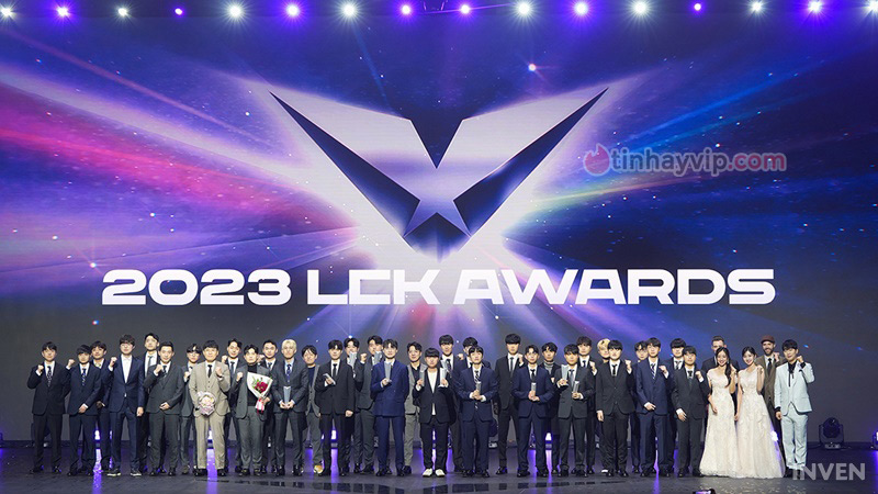 LCK Awards 2023: Tập thể T1 ẵm về khối giải thưởng danh giá