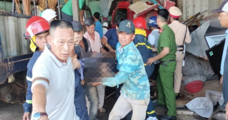 Video hiện trường xe đầu kéo gây tại nạn thương tâm tại Đắk Nông 