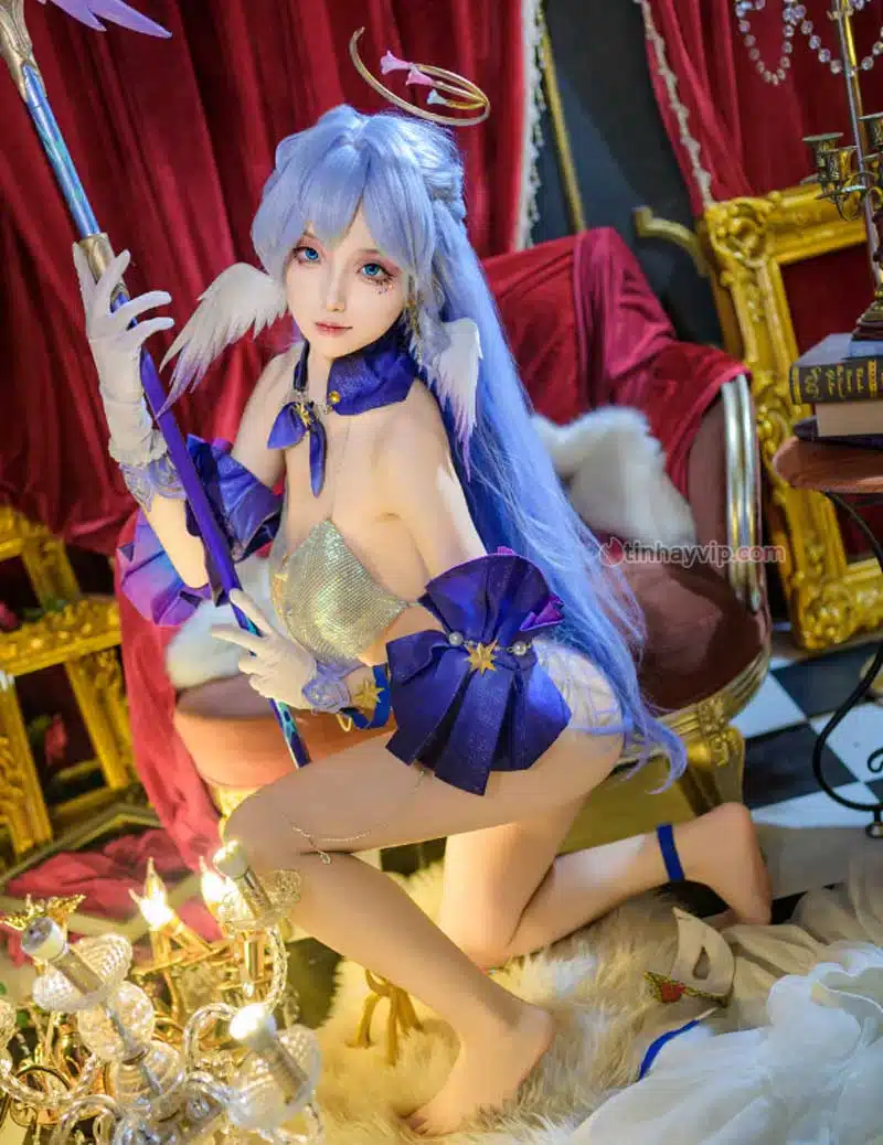 Hujiujiu cosplay Robin 18+