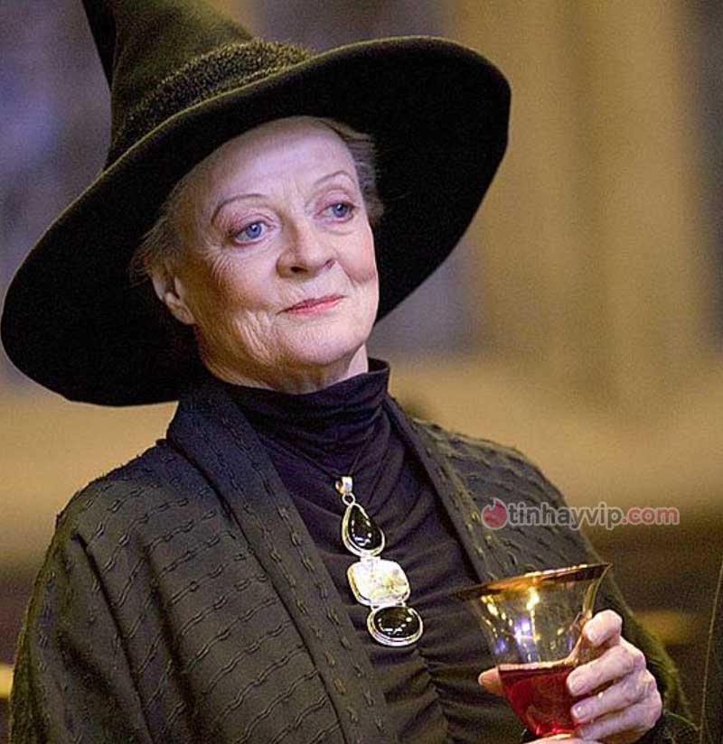 Dame Maggie Smith qua đời