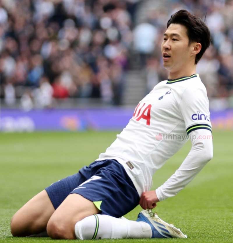 Son Heung Min hâm mộ T1