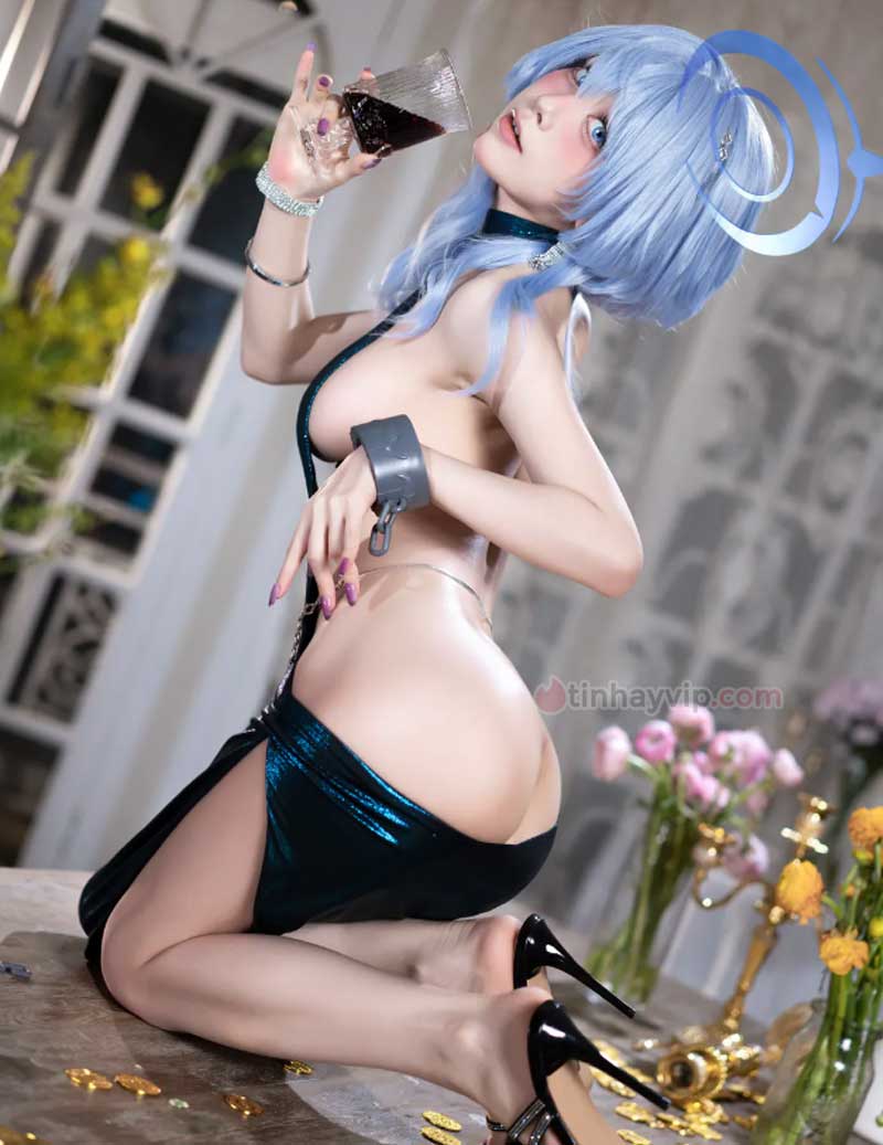 Aqua cosplay Amau Ako 18+ khét đến từng đường nét