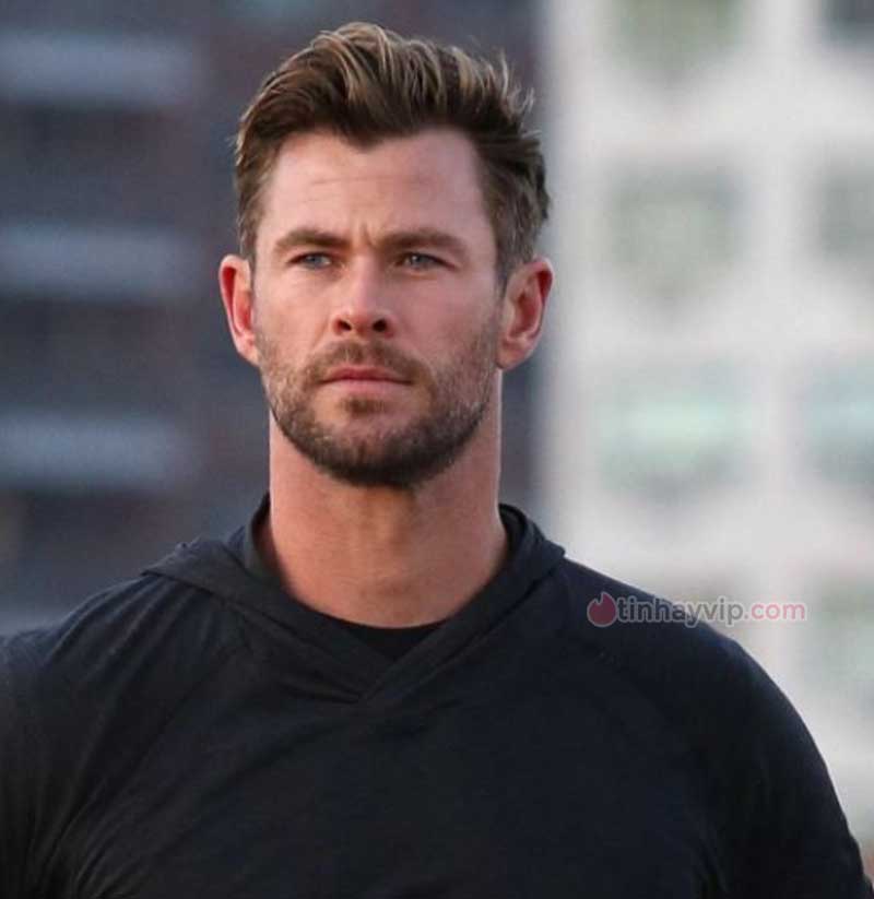 Chris Hemsworth đẹp trai nhất năm 2024