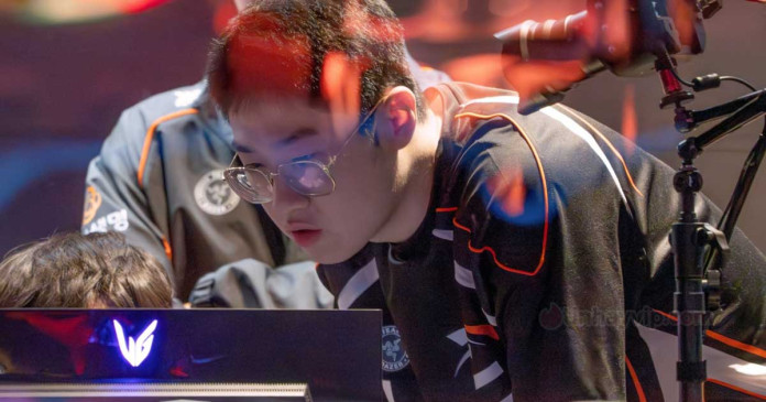 ban-hop-dat-gia-lck-zeus-giup-hle-da-bai-t1-lan-gen-0 Bản hợp đắt giá LCK, Zeus giúp HLE đả bại T1 lẫn GEN