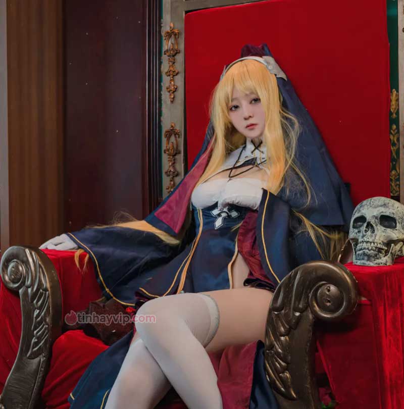 Muzhiben Lan cosplay nữ tu sĩ 18+