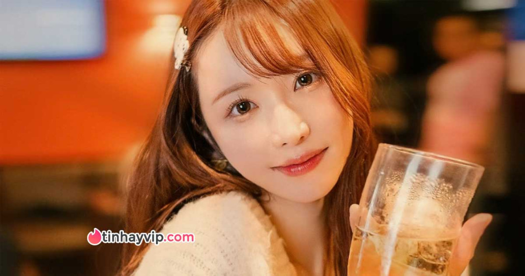 Moe Amatsuka lần đầu và cũng là lần cuối cùng đóng VR