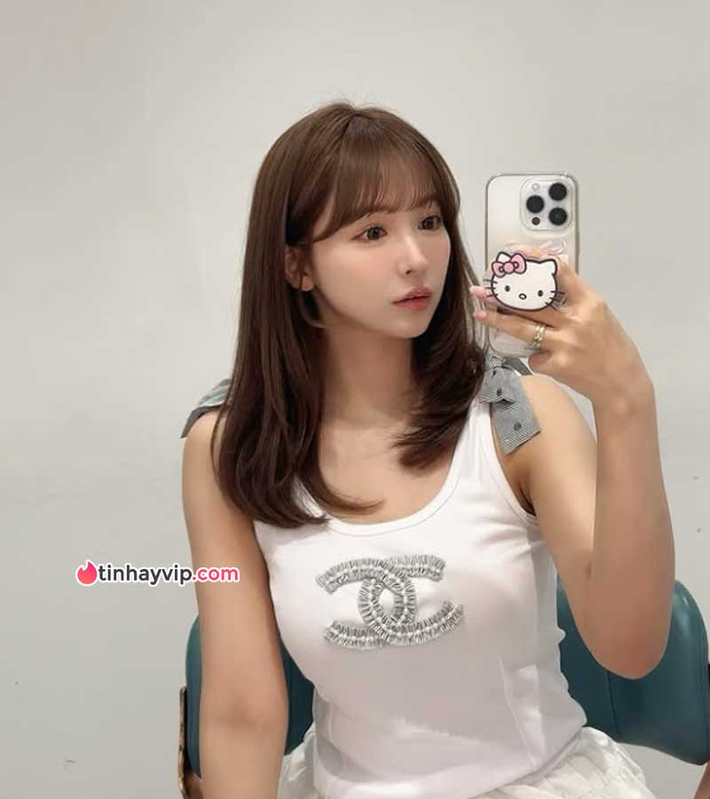 Thánh nữ Yua Mikami phát hành tiền ảo meme coin thu về hơn 2 triệu USD Thánh nữ Yua Mikami phát hành tiền ảo thu về hơn 2 triệu USD