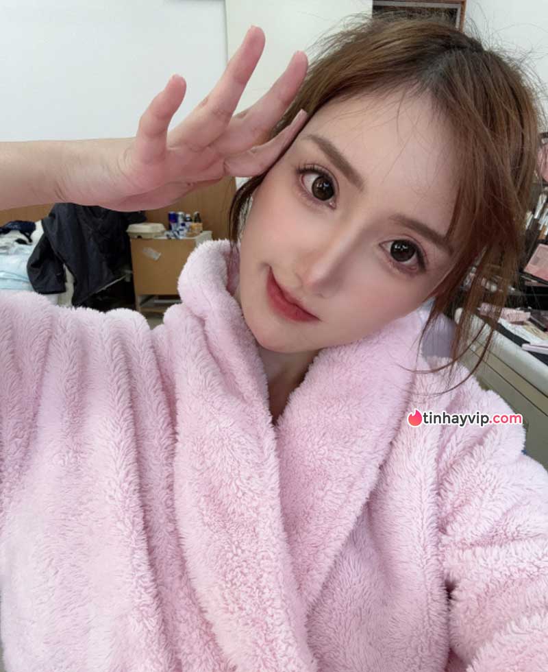 Karen Yuzuriha