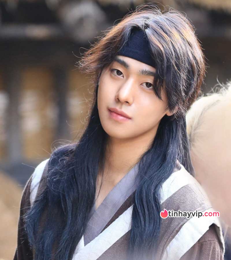 Ahn Hyo Seop nói Anh siêu đỉnh trong Kpop Demon Hunters
