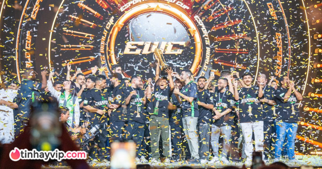 Esports World Cup đang giúp LMHT chuyên nghiệp hồi sinh.