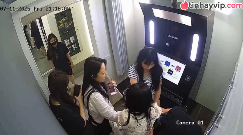 Người Việt bị khách Hàn "tương tác" trong tiệm photobooth: Ngán ngẩm với cách xử lý của chủ tiệm