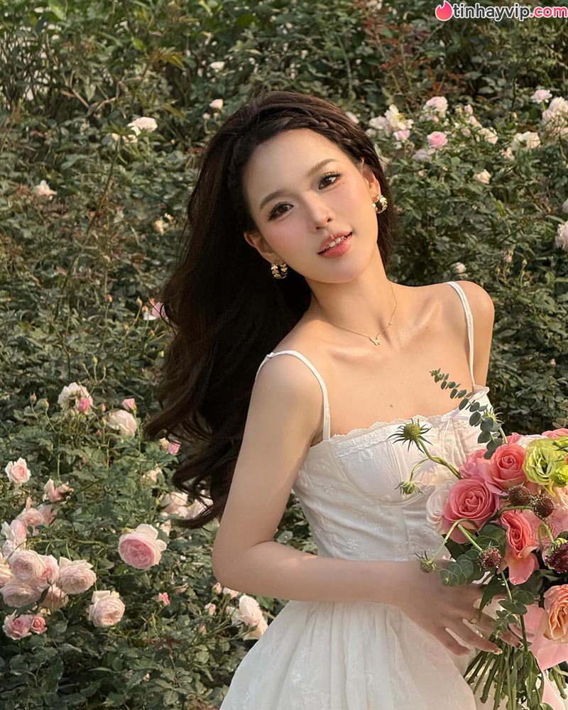 Vừa gia nhập đường đua bikini, hot TikToker lập tức ghi điểm với nhan sắc đẹp tựa nữ thần