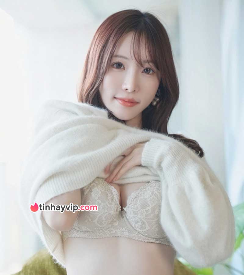 Amatsuka Moe tái hiện đời thật trong code JAV giải nghệ