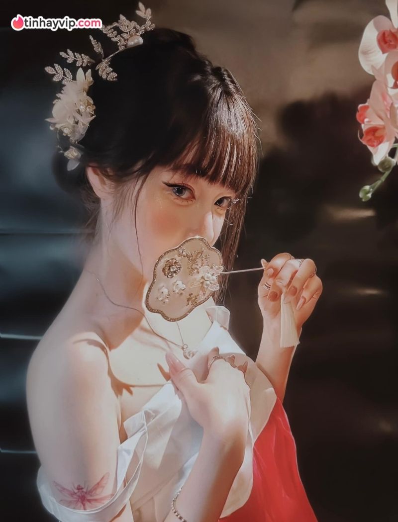 Elly Trần