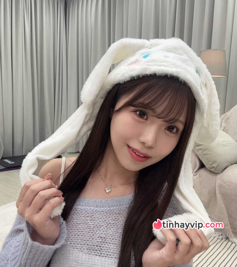 Hime Hayasaka quyết định giải nghệ khiến fan tiếc nuối Hime Hayasaka quyết định giải nghệ khiến fan tiếc nuối