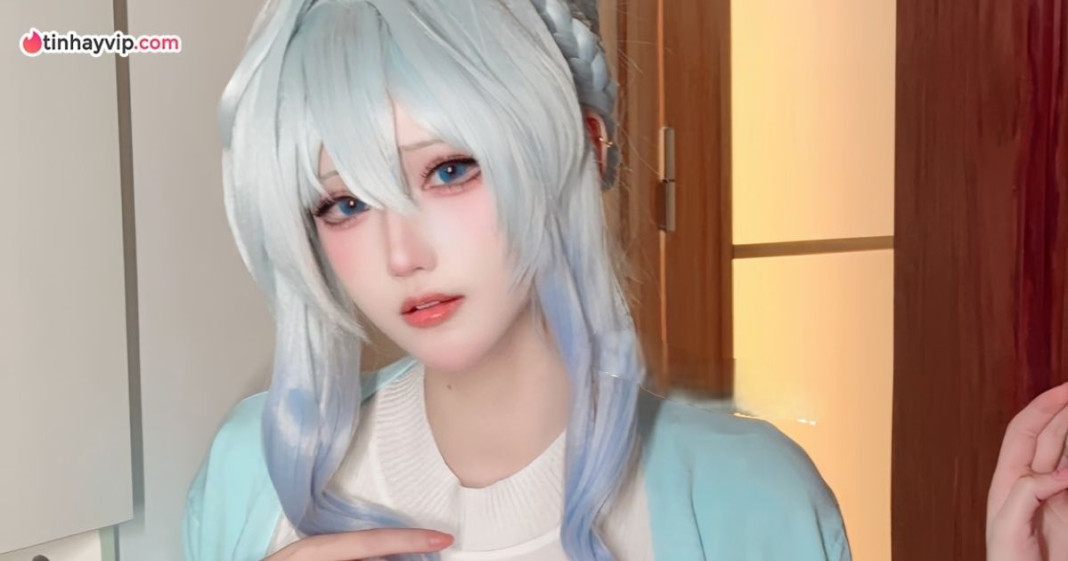 Huaxiu cosplay Tessa - Naraka: Bladepoint công phu sáng tạo