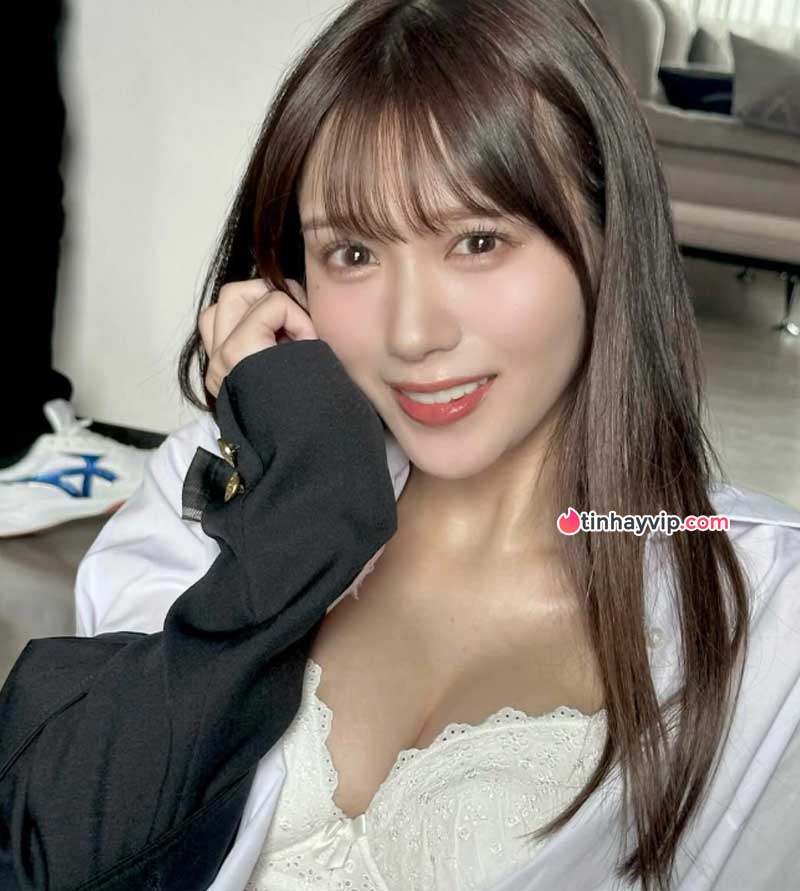 Kodama Nanami bức xúc vì bị giảm lương dù phải đóng cảnh bạo Kodama Nanami bức xúc về lương thấp