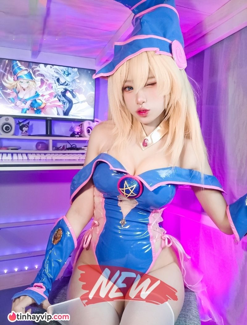 Kyoko cosplay Dark Magician Girl